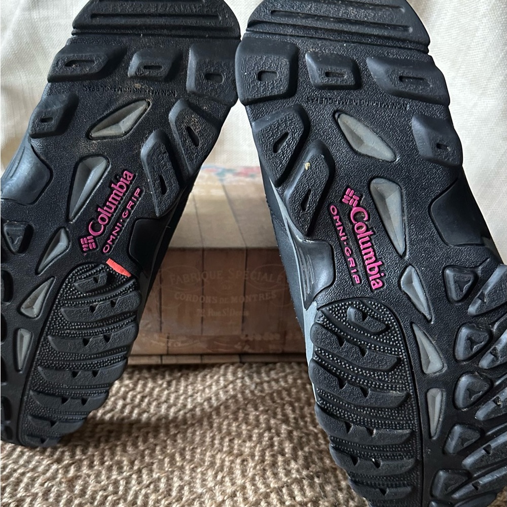 Columbia Unisex-Child Hyper-Boreal Omni-Heat Waterproof Hiking Shoe - Picture 5 of 8